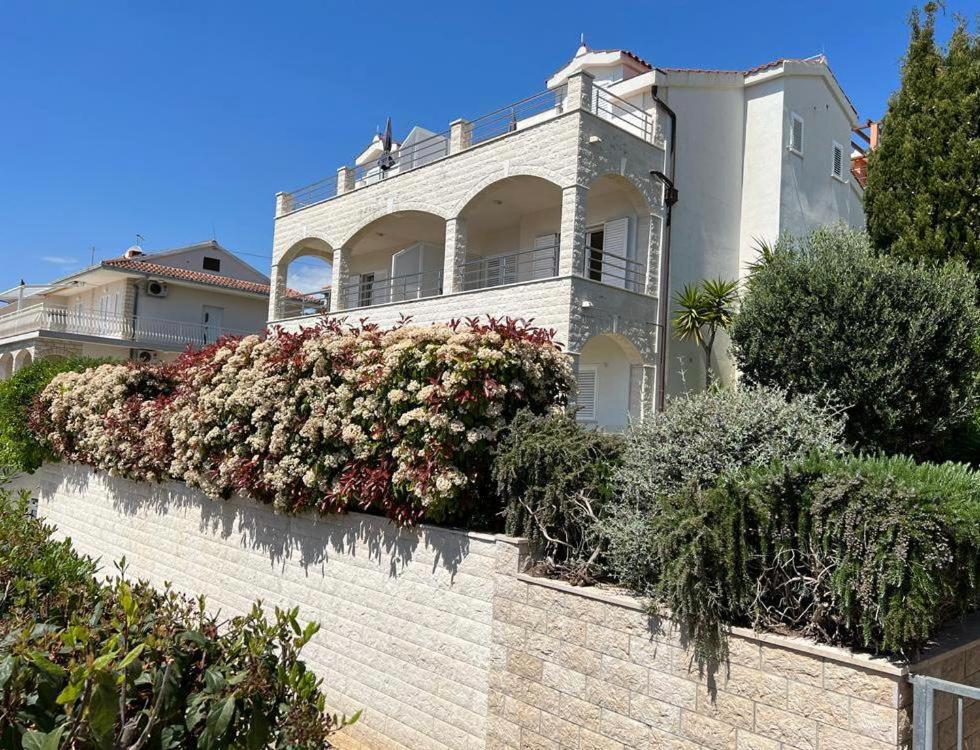 Villa Marta Apartmani Trogir Extérieur photo