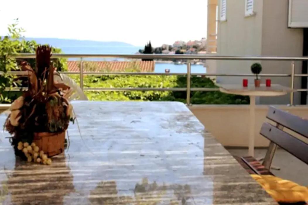 Villa Marta Apartmani Trogir Extérieur photo